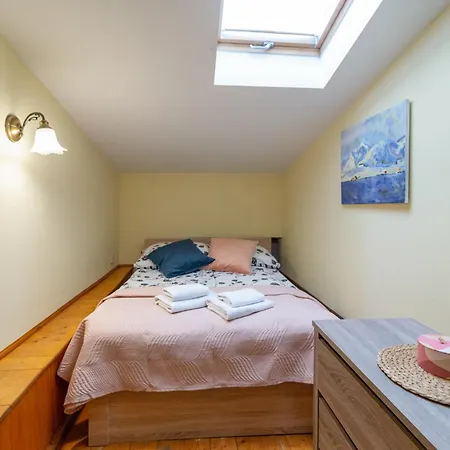 Barbakan Gate Apartment *